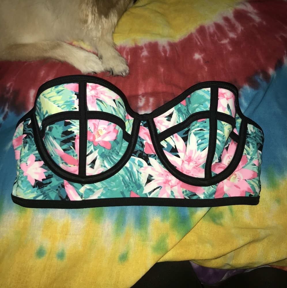 Bathing suit top